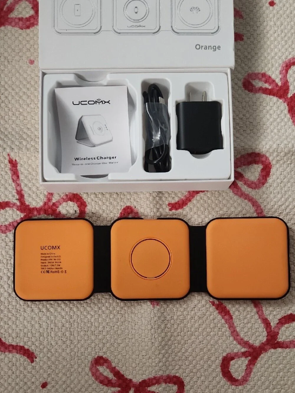 Ucomx Orange 3-in-1 Portable Magnetic Wireless Charger For APPLE Products Only